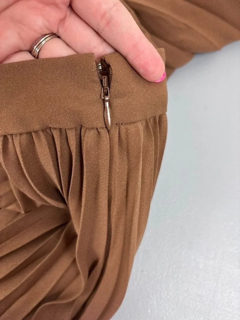 Lands' End women's 6 brown pleated midi skirt flowy casual business fairy